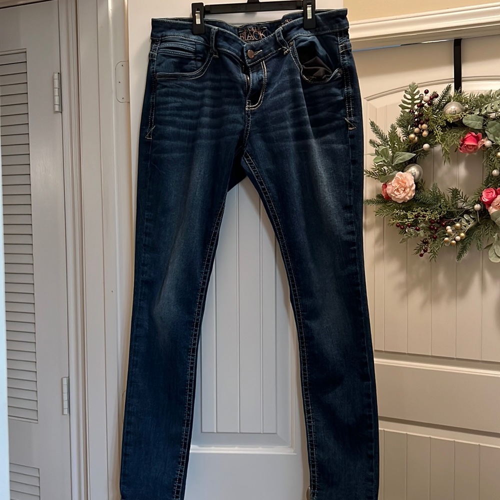Buckle Jeans